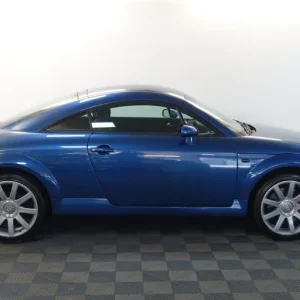 2004 Audi TT 3.2 V6 Coupe - Image 5
