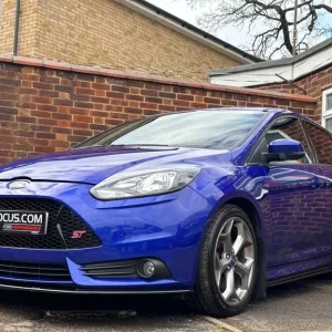 2013 Ford Focus 2.0T ST-2 5-door, 31k miles, low miles, full service history - Image 4