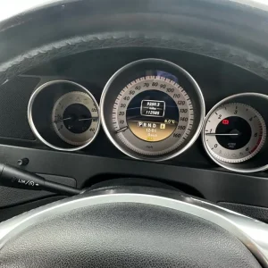 Mercedes-Benz C-Class 2012 C220 AMG Line Premium Plus Blue Efficiency - Image 6