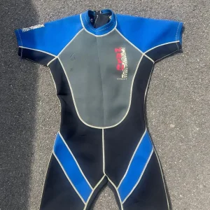wet suit