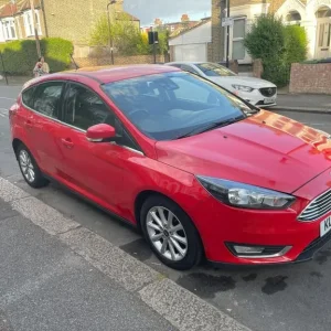 Ford Focus Titanium 2018 Hatchback - Image 7