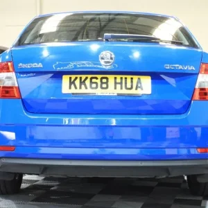 2019 Skoda Octavia 1.0 TSI GPF SE 5-door Hatchback - Image 3