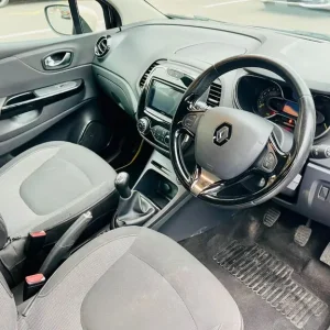 Renault Captur 2014 Hatchback - Image 5