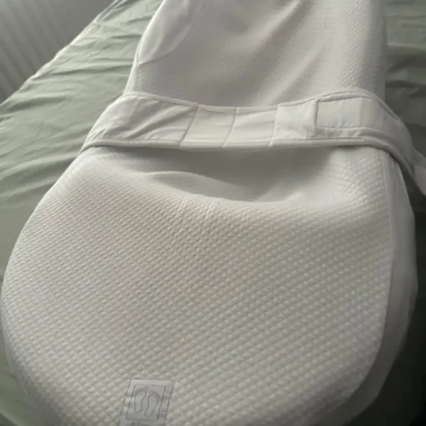 Used cocoon bed Great Condition