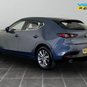 2019 Mazda3 2.0 Skyactiv G MHEV SE-L 5-door Hatchback - Image 8