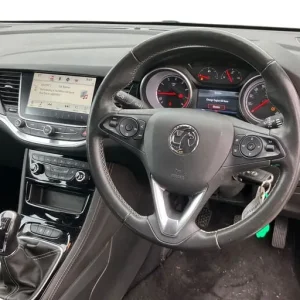 2018 Vauxhall Astra 1.6T 16V 200 Elite Nav 5dr Hatchback PETROL Manual - Image 3