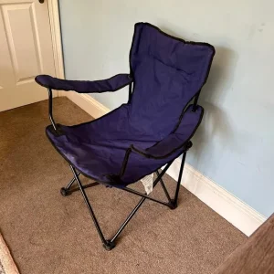 Camping chairs with some bags - Image 7