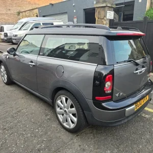 2010 Mini Clubman Estate Manual - Image 2