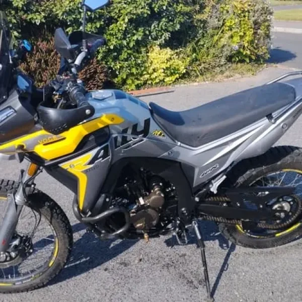 2024 Voge Rally 300 (23k miles) Petrol Manual
