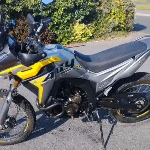 2024 Voge Rally 300 (23k miles) Petrol Manual