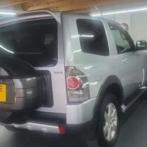 Mitsubishi Pajero 3.8 V6 4WD Automatic 3-Door Silver – Fresh Japanese Import 2007 - Image 4