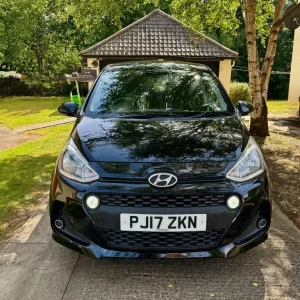 2017 Hyundai i10 Premium Hatchback - Image 4