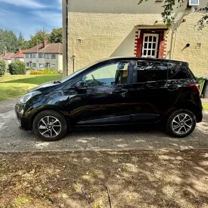 2017 Hyundai i10 Premium Hatchback - Image 6