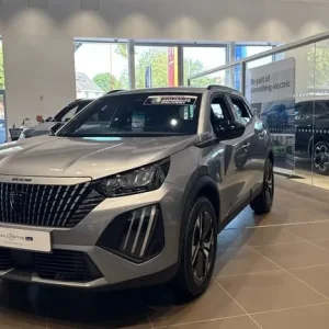 2025 Peugeot 2008 1.2 PureTech 130 Allure 5-door hatchback - Image 7