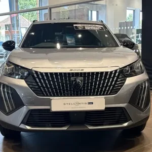 2025 Peugeot 2008 1.2 PureTech 130 Allure 5-door hatchback - Image 8