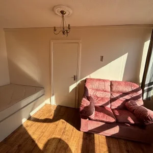 Double Room Available – Female Preferred - Image 6