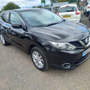 2014 Nissan Qashqai 1.5 dCi Acenta Premium - Image 2