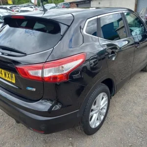 2014 Nissan Qashqai 1.5 dCi Acenta Premium - Image 7