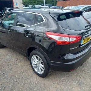 2014 Nissan Qashqai 1.5 dCi Acenta Premium - Image 8