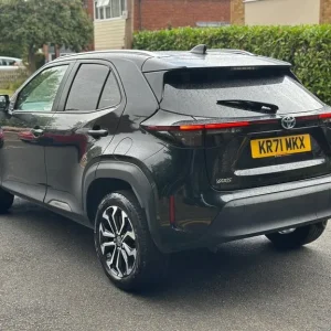 2022 Toyota Yaris Cross 1.5 VVT-h Design E-CVT Hybrid - Image 7