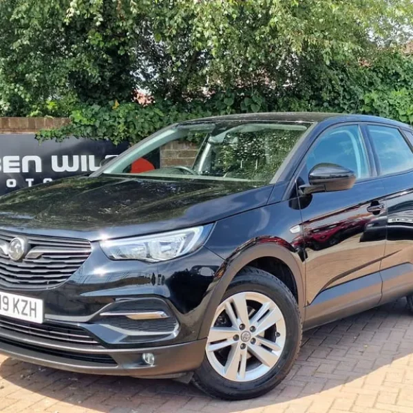 2019 Vauxhall Grandland X 1.2 Turbo SE 5-door hatchback