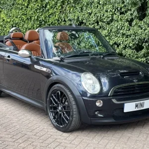 2007 Mini Cooper S Convertible 1.6 Auto Sidewalk Edition - Image 2