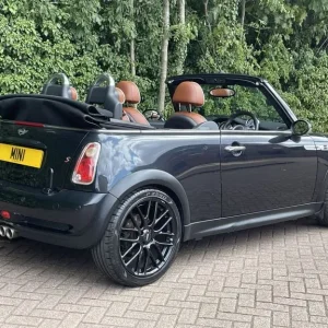 2007 Mini Cooper S Convertible 1.6 Auto Sidewalk Edition - Image 3