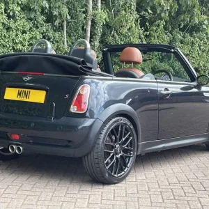 2007 Mini Cooper S Convertible 1.6 Auto Sidewalk Edition - Image 4