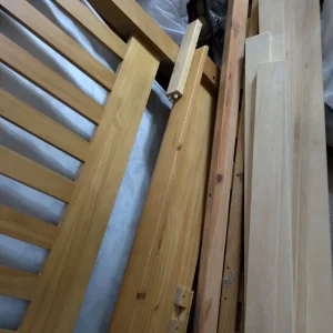 Solid pine bed frame - Image 4