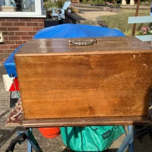 Vintage sewing machine - Image 5