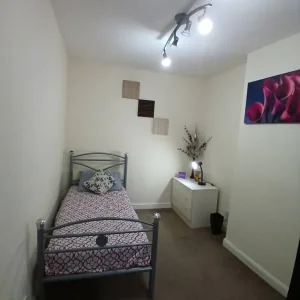 2 bedroom room in allerton-bradford, Denby Lane