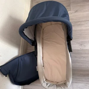 HAUCK 3 in One pram - Image 7