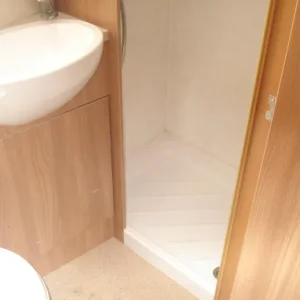 2012 R&K Swift Lifestyle 6 Berth Caravan with Fixed Bunks - Image 8