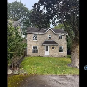 3 bedroom detached house in Brooklands Drive, Berkshire, Reading