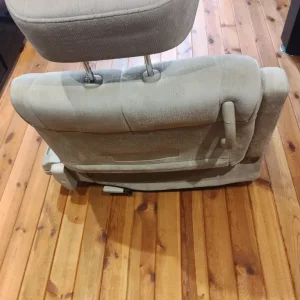 Nissan Elgrand Rear Seats - Image 6