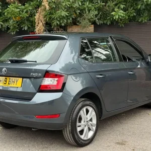 2019 Skoda Fabia 1.0 TSI SE DSG Euro 6 (s/s) 5dr Hatchback - Image 6