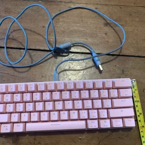 Pink compact computer keyboard - Image 2