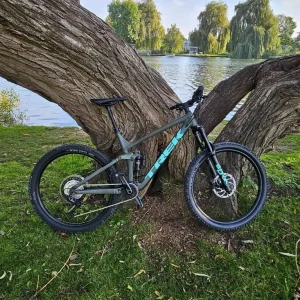 Trek Remedy 8.12 XT 27.5 Large Frame - Image 2