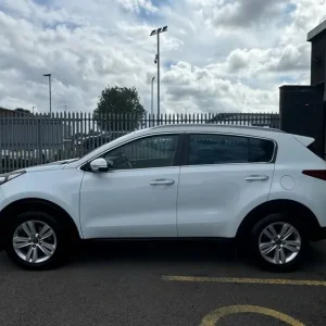 2017 Kia Sportage 1.7 CRDi Diesel Manual SUV - Image 4