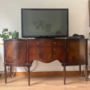 Wooden side cabinet