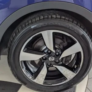 2016 Nissan Qashqai 1.5 dCi N-Connecta 5-door manual diesel - Image 7