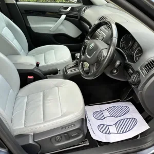 2009 Skoda Octavia 18 TSI Laurin + Klement 5-door hatchback - Image 8
