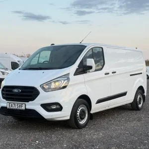 2021 Ford Transit Custom 2.0 EcoBlue Trend Panel Van - Image 3
