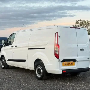 2021 Ford Transit Custom 2.0 EcoBlue Trend Panel Van - Image 6