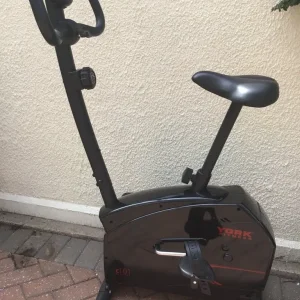 Exercise bike - Image 2