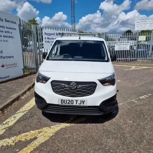 2020 Vauxhall Combo 1.5 Turbo D 2300 Edition Panel Van - Image 2