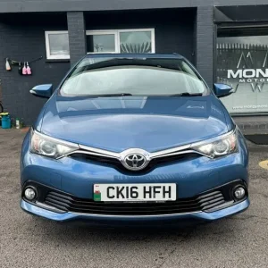 2016 Toyota Auris 1.6 D-4D Diesel Hatchback - Image 2