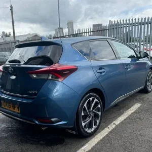 2016 Toyota Auris 1.6 D-4D Diesel Hatchback - Image 7
