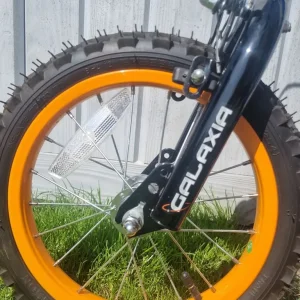 Kids bike – hardly used, great condition - Image 3