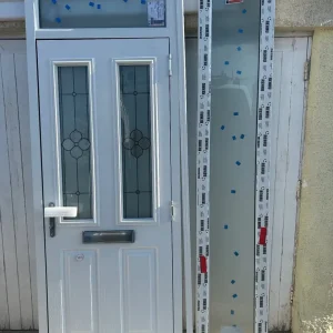 Endurance solid timber core composite door with side screen - Image 7